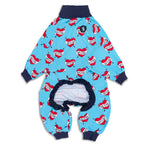 Pijama azul con tatuaje de corazón "MAMÁ" y pitbull